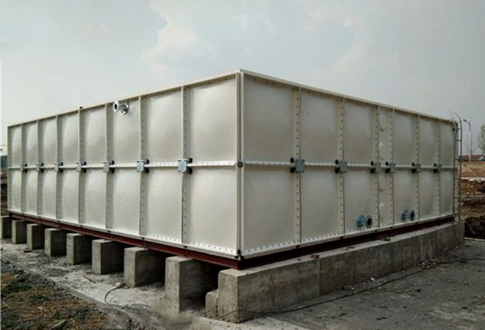 玻璃鋼水箱板結(jié)構(gòu)及性能試驗(yàn)
