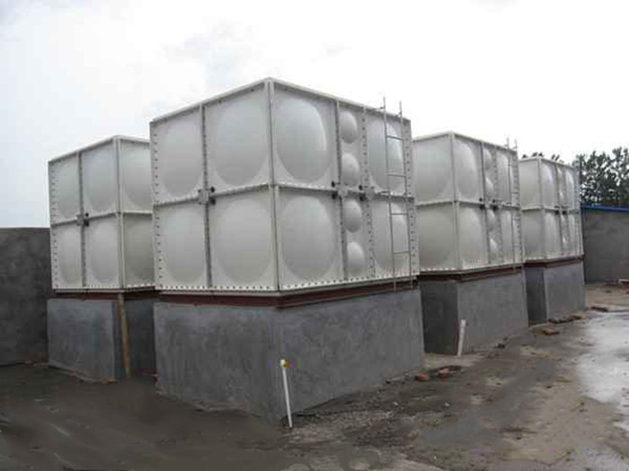 玻璃鋼水箱的價格多少錢？