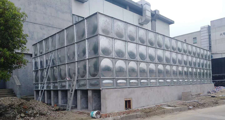 高層建筑供水是否依賴于鍍鋅水箱呢?