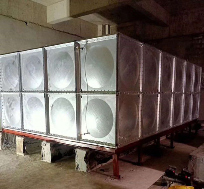 鍍鋅水箱的三個(gè)性能優(yōu)勢(shì)