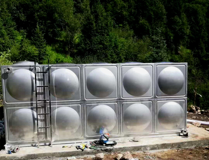 細說騰翔不銹鋼水箱的定制要求