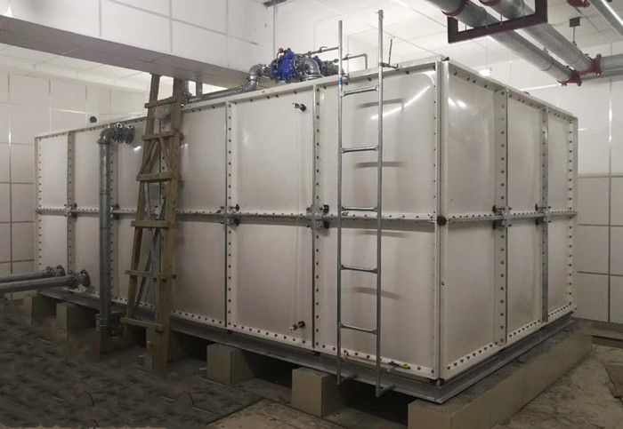 玻璃鋼水箱的主要組成部分