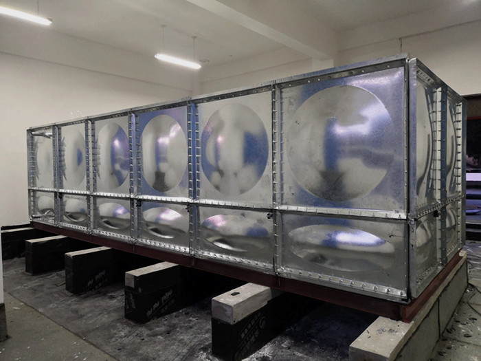 簡單介紹鍍鋅水箱的三大優勢