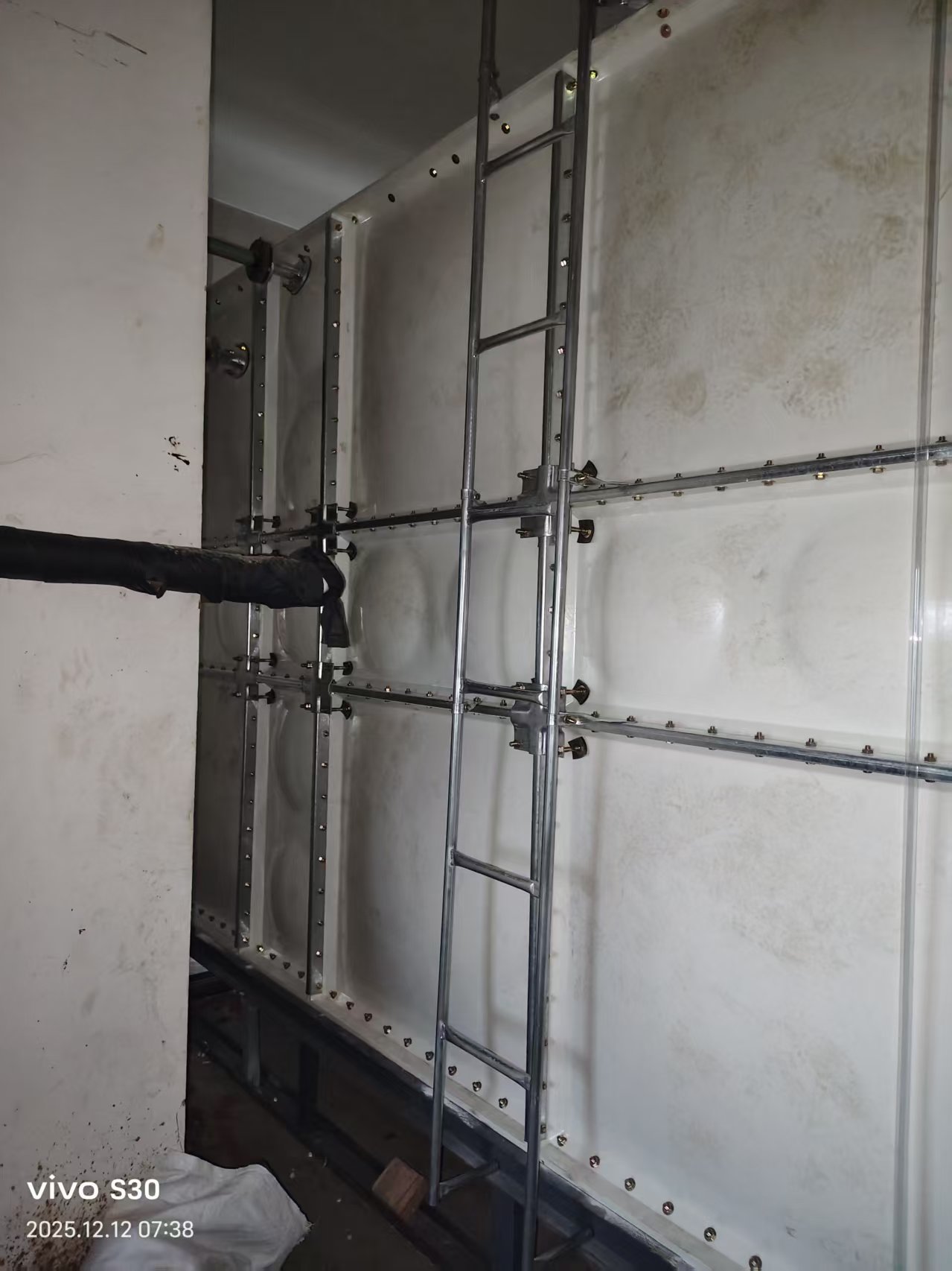 天津河西區(qū)新城大廈玻璃鋼消防水箱